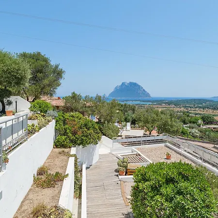 Oltreilmaregio' Casa de Férias Porto San Paolo (Sardinia)